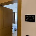 酒店 Lira
