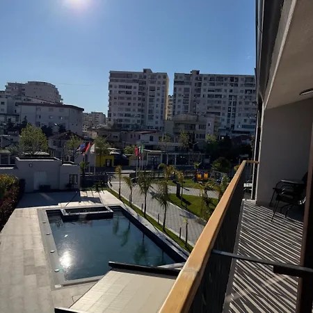 Lira Hotel 4*